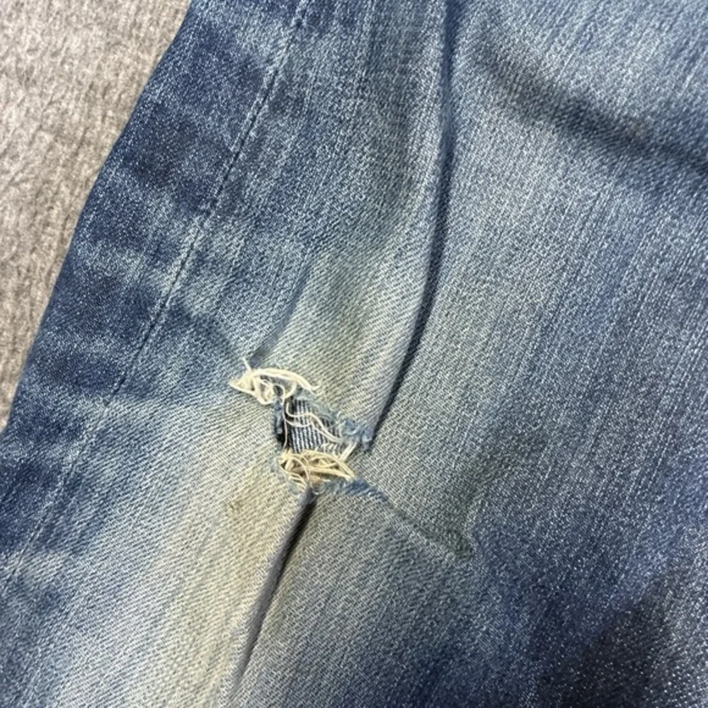Levis distressed